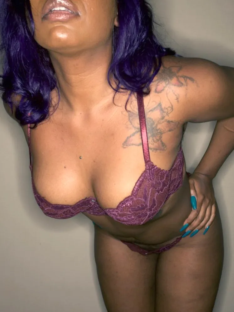 Clo: Fortuna Lace String Bikini - Wine