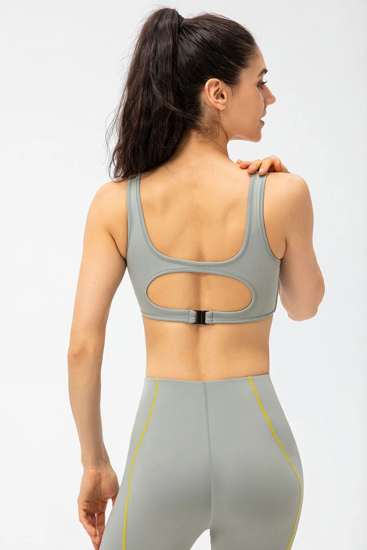 Contrast Trim Back Cutout Sports Bras Light Support