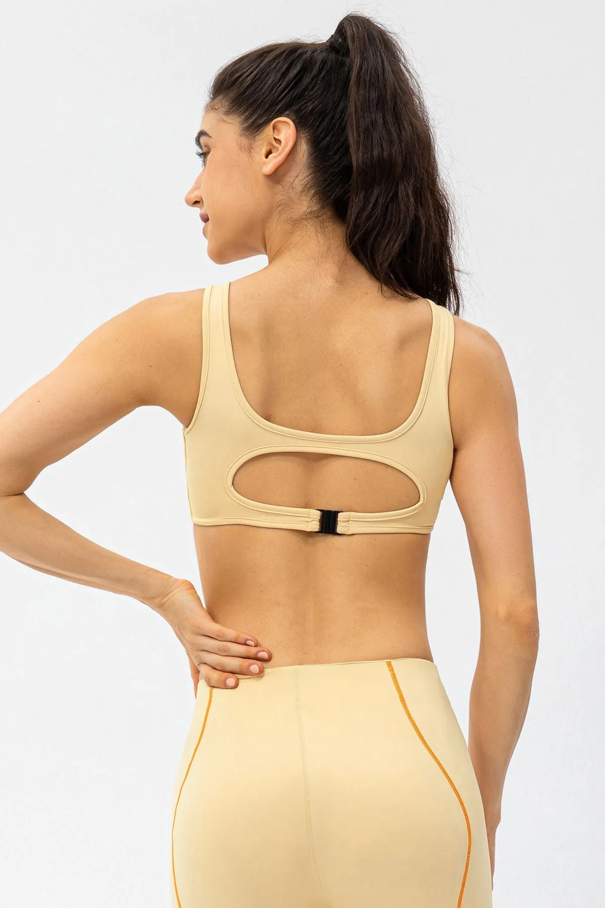 Contrast Trim Back Cutout Sports Bras Light Support