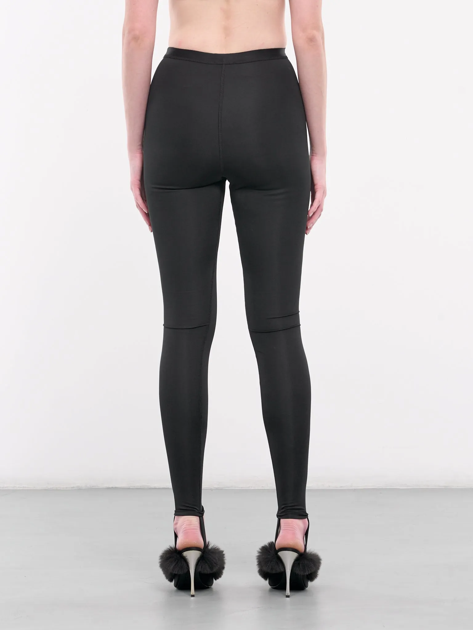 Foot Loop Leggings (02-122924-BLACK)