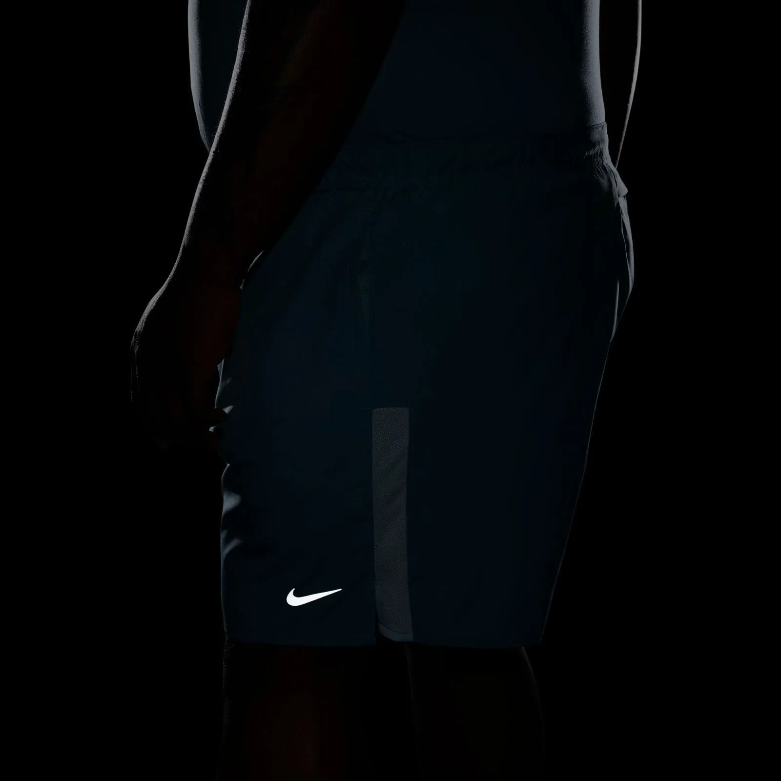 Nike Challenger Mens Dri-FIT 7" Brief-Lined Running Shorts