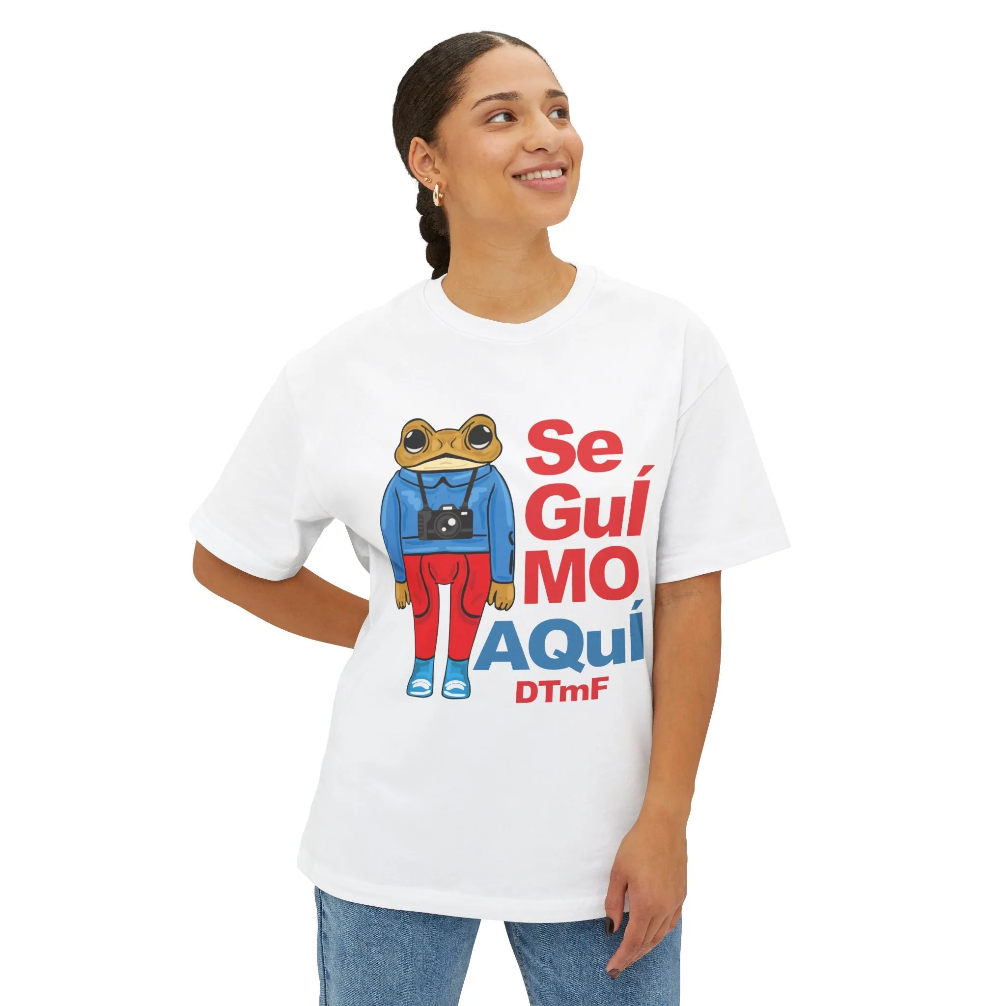 Seguimo Aqui Oversized Tee